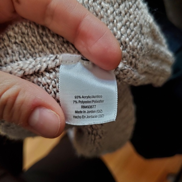 St. John's Bay Sweater - Picture 7 of 8